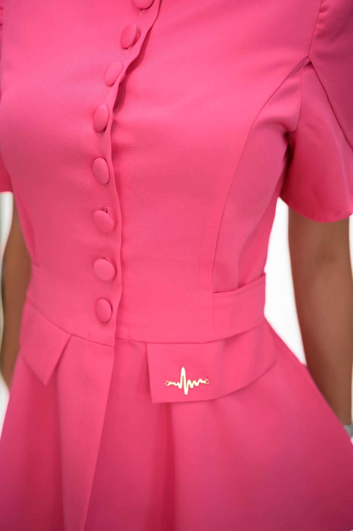 Медицински екип Button Up Vivid Pink